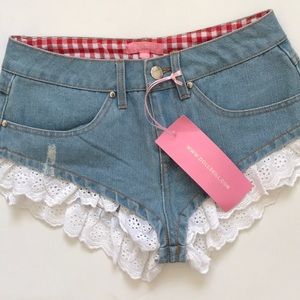 New! Sugar thrillz ruffle daisy dukes sz26